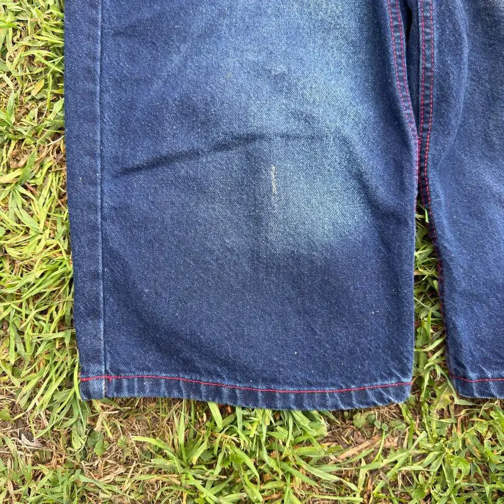 Essential Vintage Rocawear Y2K Baggy Denim Jorts with Embroidered Red Pockets